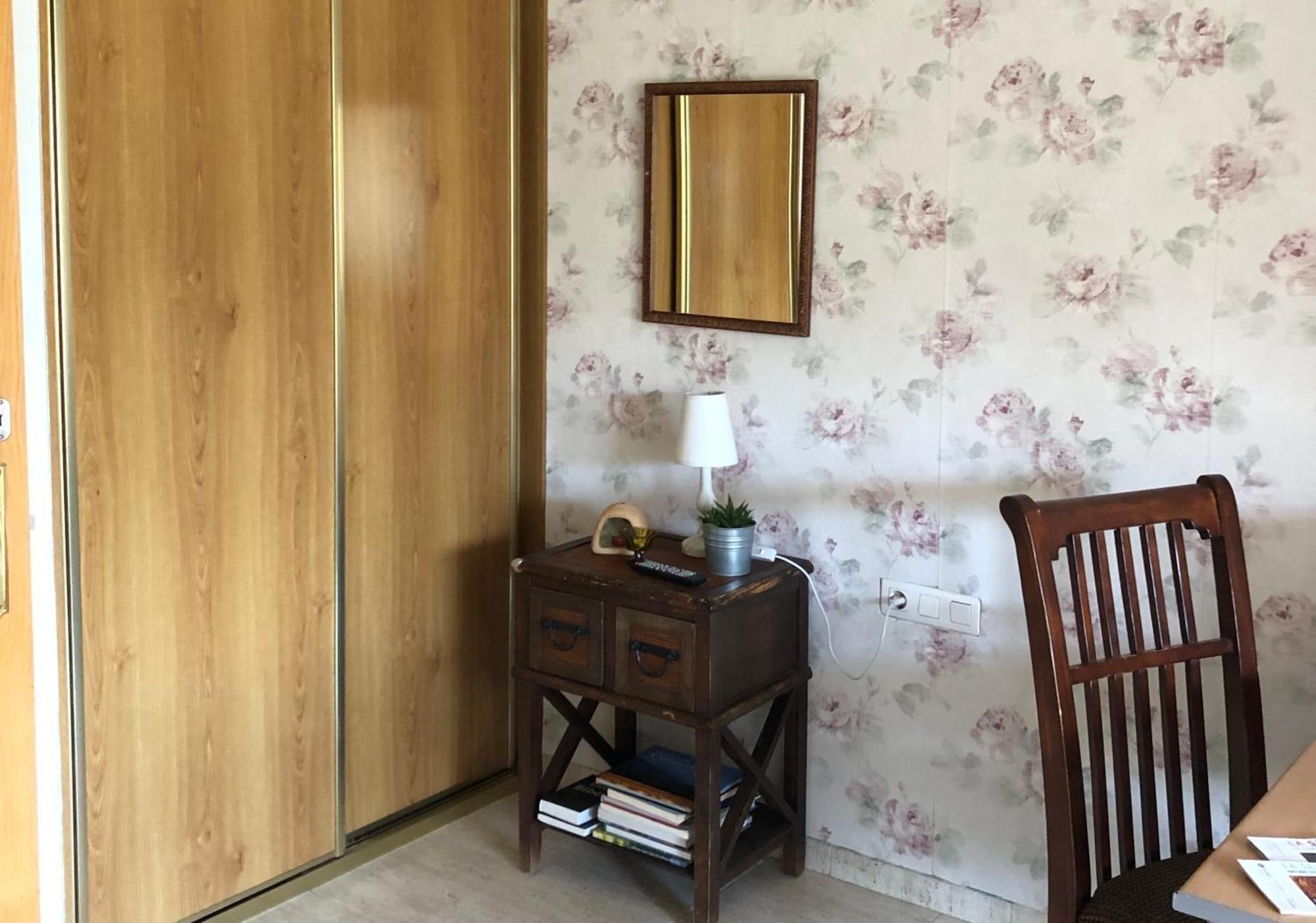 Bed and Breakfast Casa Catharina Ла-Сеу-д'Уржель Екстер'єр фото